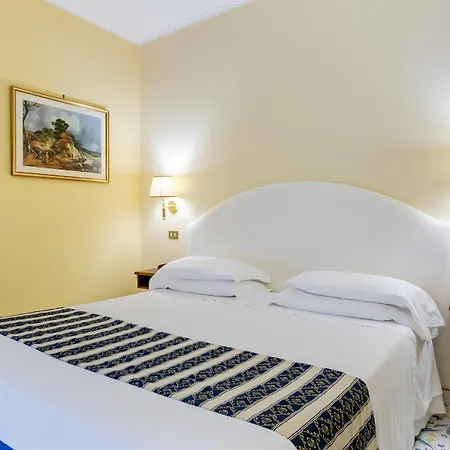 Western La Solara 4*