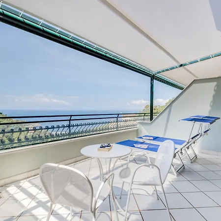 Western La Solara Hotel 4*